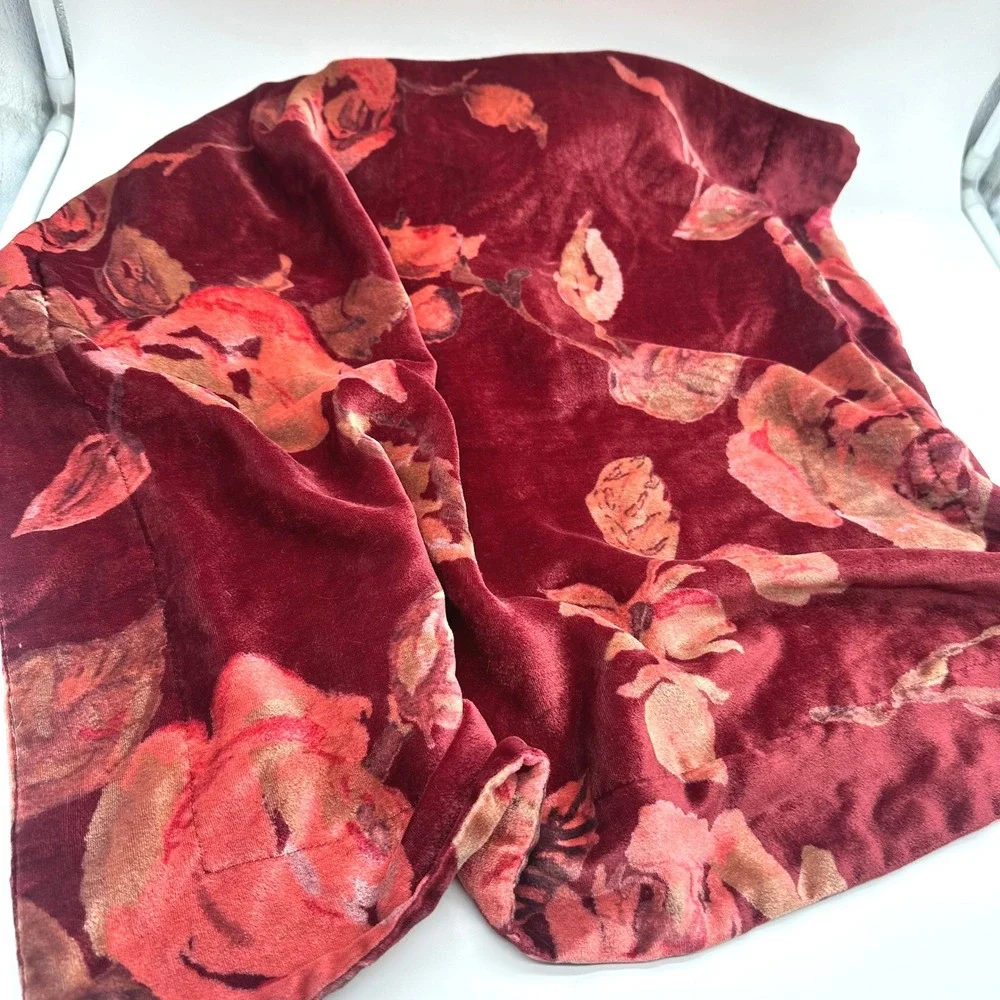 Pottery Barn Burgundy Red Floral Velvet Pillow Standard Sham Rose Print Button